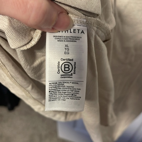 Athleta Breezy Scoop V-Neck - Picture 6 of 6